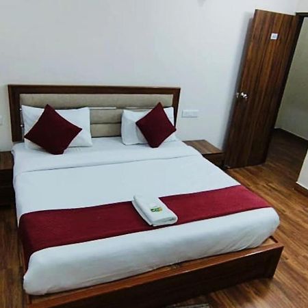 Luxury Rooms In Safdarjung Enclave Near Aiims & Safdarjung Hospital Nowe Delhi Zewnętrze zdjęcie